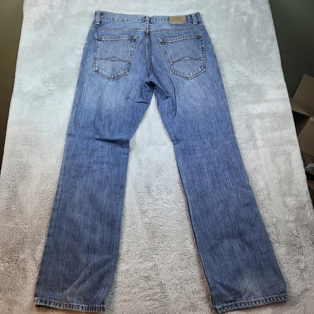 Aeropostale Straight Leg Jeans Mens 30x29 Classic Five Pocket Medium Wash Blue